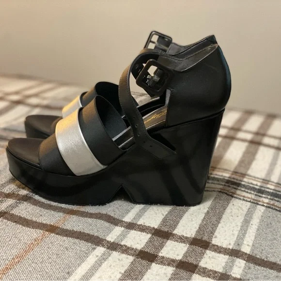 Robert Clergerie Black and Silver Wedge Sandals - Picture 11 of 16